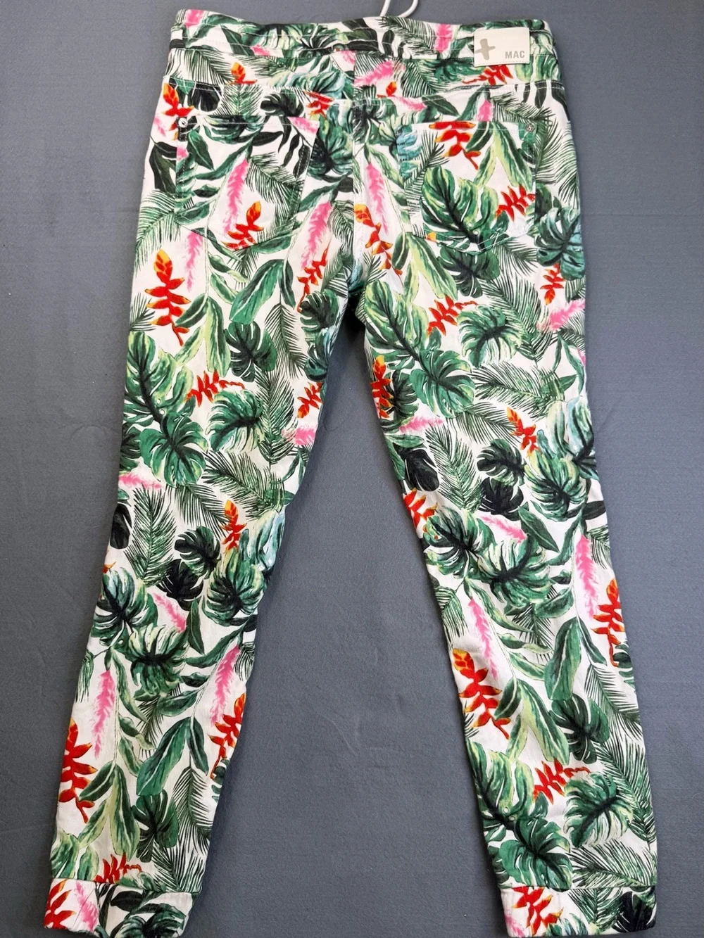 N/A fun tropical
